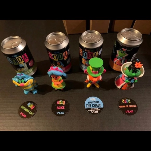 FUNKO BLACK LIGHT SODA ALICE IN WONDERLAND BUNDLE W/MAD HATTER CHASE! SET OF 4